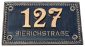 Wall Sign with House Number and Name, Abbildung Lackierung in Schwarz mit Altbronze Patina, Zahlen vollflächig Altbronze.