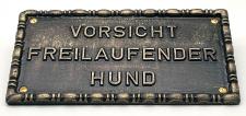 Wandschild mit Beschriftung `Vorsicht Freilaufender Hund` ⎮ Art.-Nr.:581
