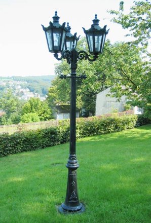 3-Crown-Cluster Lantern Type 'Landhaus'
